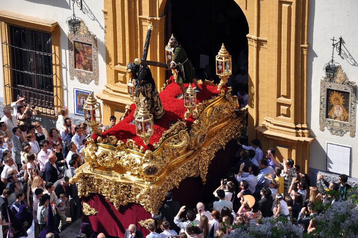 Cómo disfrutar de la Semana Santa de Sevilla por primera vez sin morir en  el intento